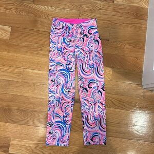 NWOT! Luxeletic Lilly Pulitzer Capri Leggings